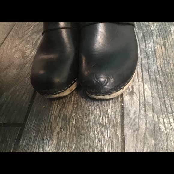 đź’ĄPRICE DROPđź’Ą Swedish Husband Clogs* - Picture 6 of 9